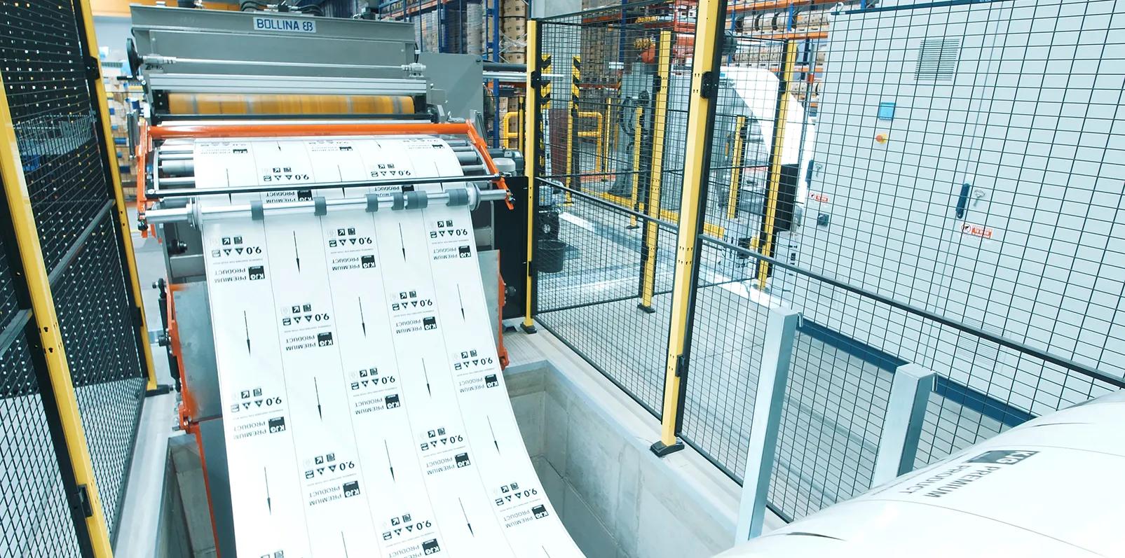 Obrázek -  Nová dělicí linka na podélné dělení a převíjení svitků od italské firmy BOLLINA